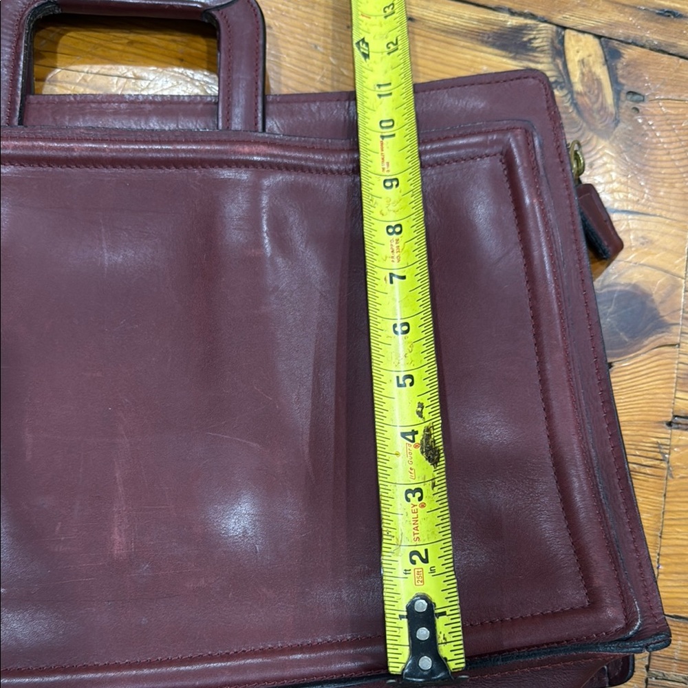 C & C Leather Burgundy Briefcase with Classic Design - Picture 4 of 12